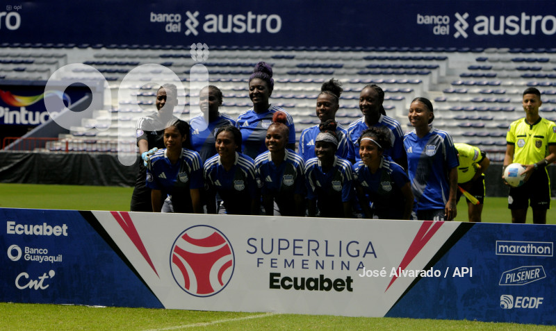 FBL-SUPERLIGAFEMENINA-EMELEC-VINOTINTO