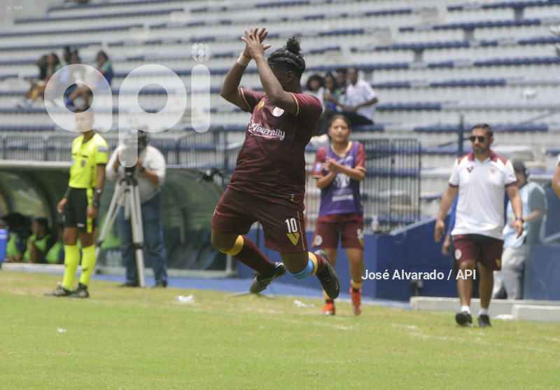 FBL-SUPERLIGAFEMENINA-EMELEC-VINOTINTO