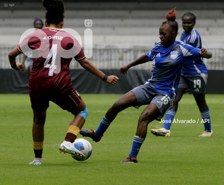 FBL-SUPERLIGAFEMENINA-EMELEC-VINOTINTO