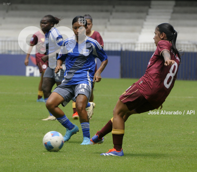 FBL-SUPERLIGAFEMENINA-EMELEC-VINOTINTO