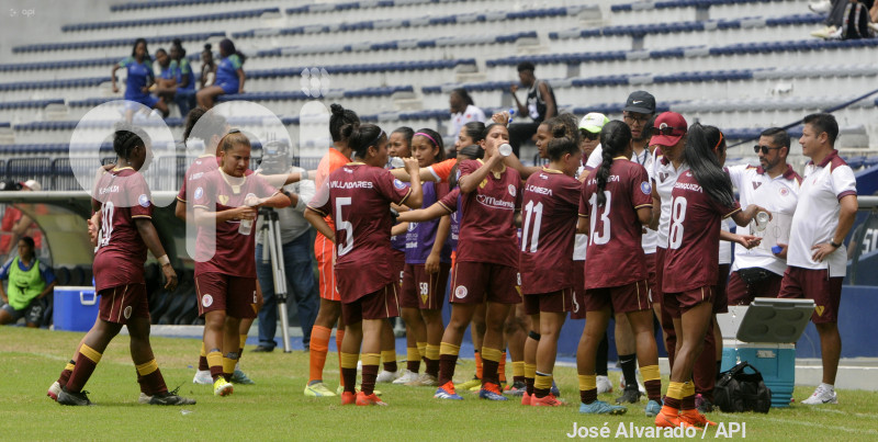 FBL-SUPERLIGAFEMENINA-EMELEC-VINOTINTO