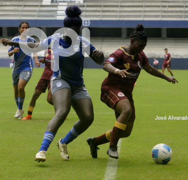 FBL-SUPERLIGAFEMENINA-EMELEC-VINOTINTO