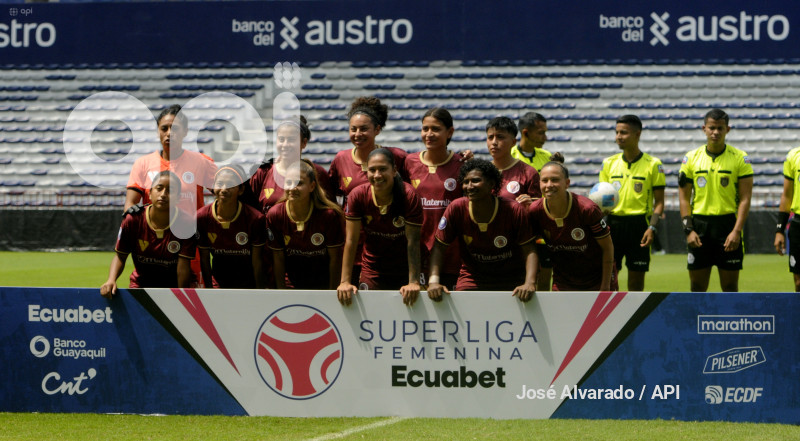 FBL-SUPERLIGAFEMENINA-EMELEC-VINOTINTO