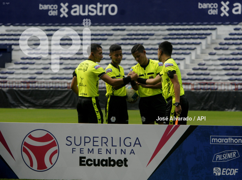 FBL-SUPERLIGAFEMENINA-EMELEC-VINOTINTO
