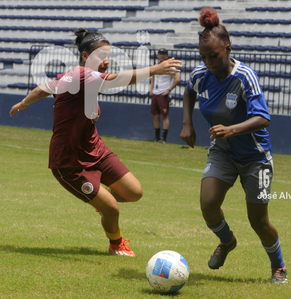FBL-SUPERLIGAFEMENINA-EMELEC-VINOTINTO
