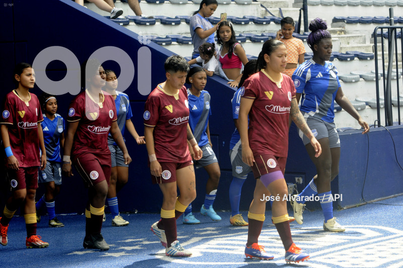 FBL-SUPERLIGAFEMENINA-EMELEC-VINOTINTO