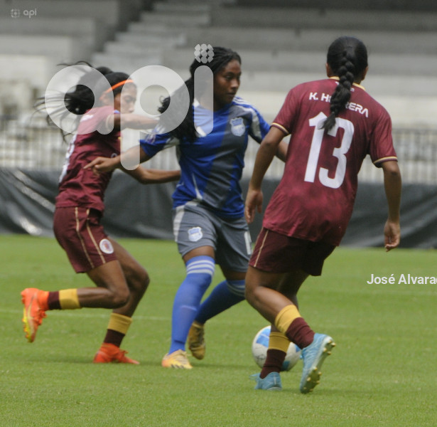 FBL-SUPERLIGAFEMENINA-EMELEC-VINOTINTO