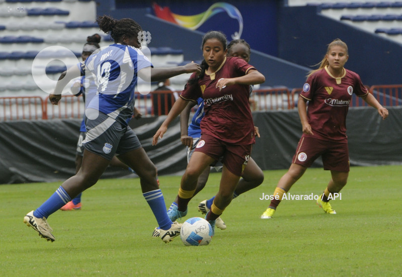 FBL-SUPERLIGAFEMENINA-EMELEC-VINOTINTO
