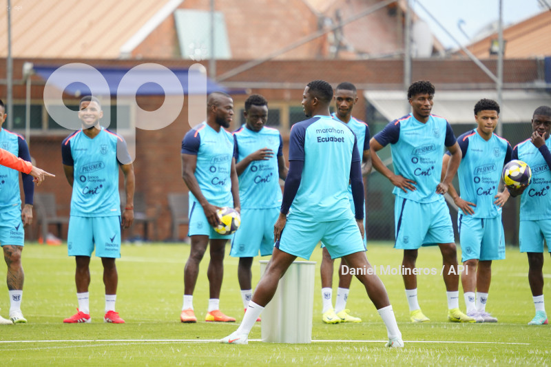 ENTRENAMIENTO SELECCION
