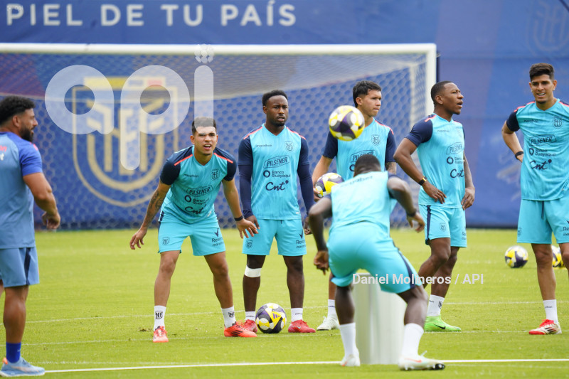 ENTRENAMIENTO SELECCION