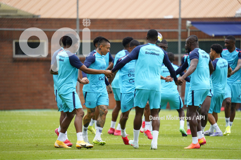 ENTRENAMIENTO SELECCION