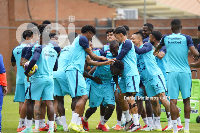 ENTRENAMIENTO SELECCION