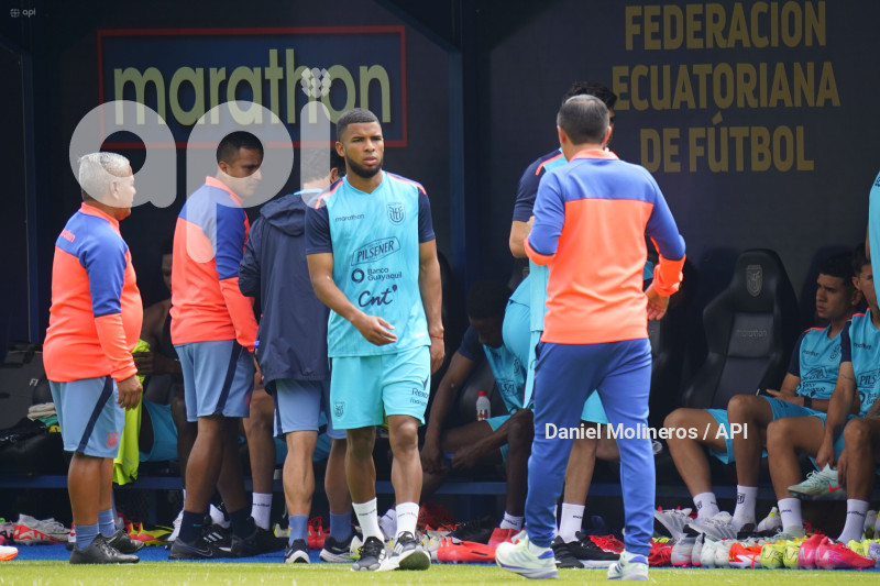 ENTRENAMIENTO SELECCION