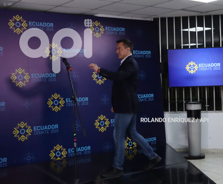 DEBATE PRESIDENCIAL 2025 GONZALEZ  NOBOA
