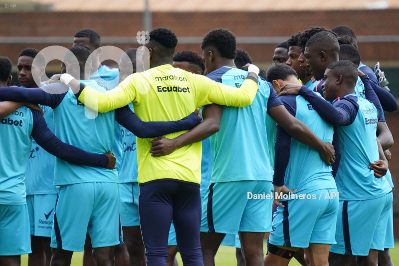 ENTRENAMIENTO SELECCION