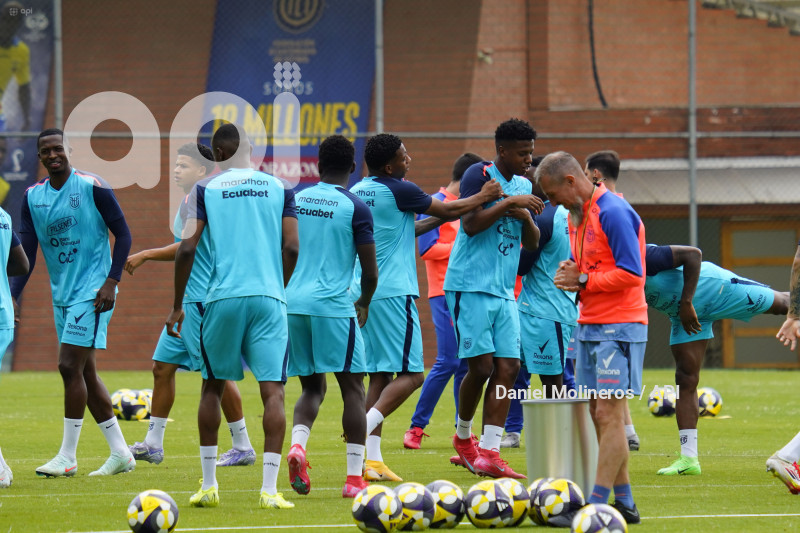 ENTRENAMIENTO SELECCION