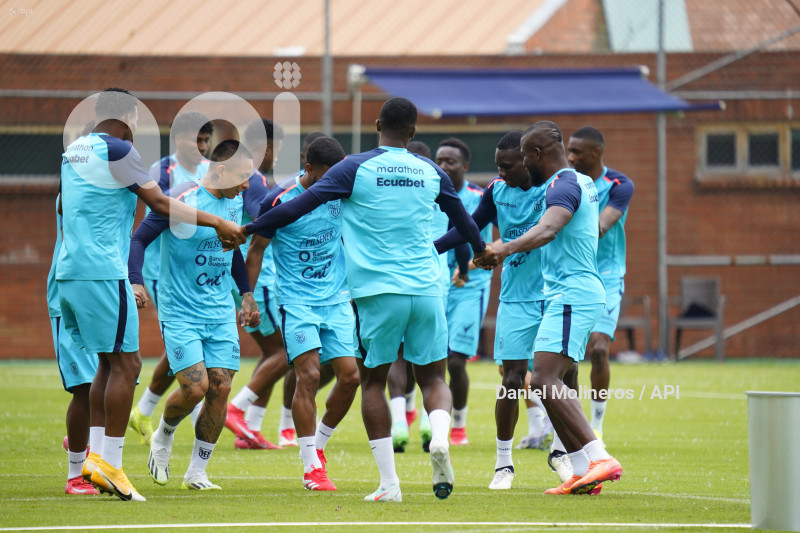 ENTRENAMIENTO SELECCION