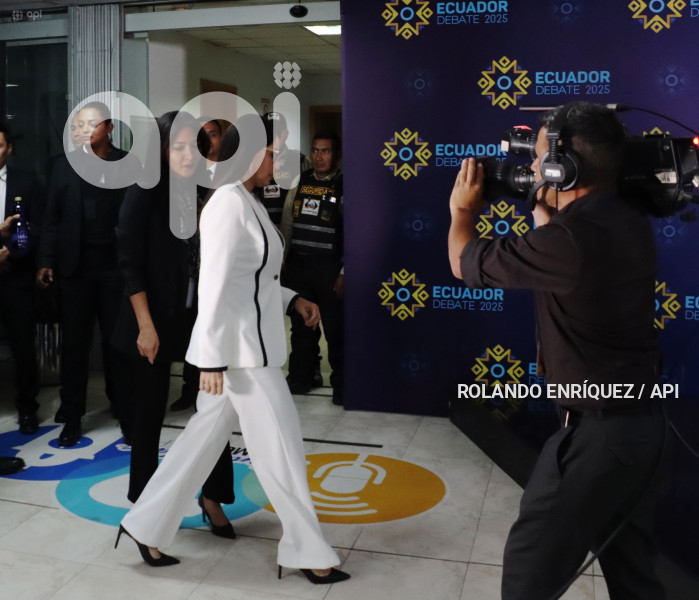 DEBATE PRESIDENCIAL 2025 GONZALEZ  NOBOA