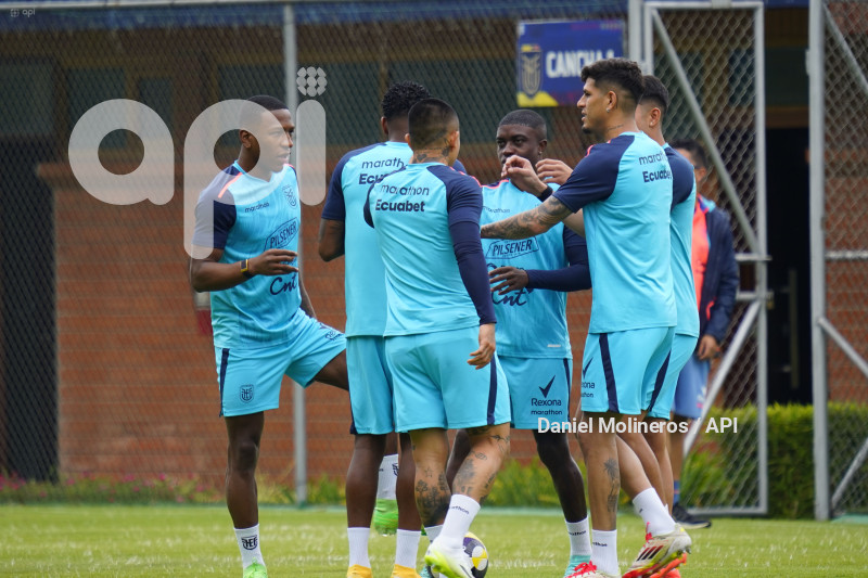 ENTRENAMIENTO SELECCION
