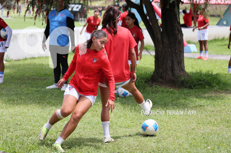 FBL SUPERLIGA FEMENINA NACIONAL VS LDU GUERRERAS ALBAS