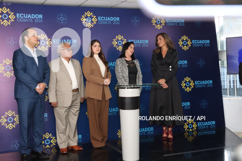 DEBATE PRESIDENCIAL 2025 GONZALEZ  NOBOA