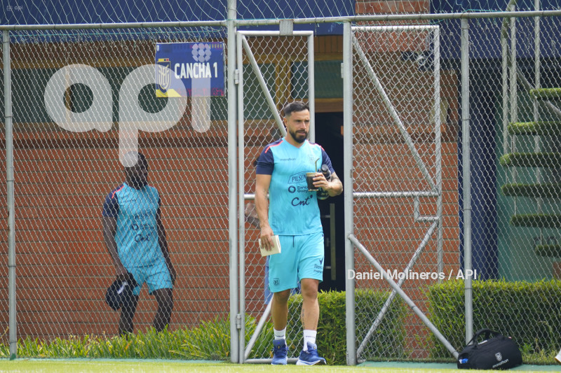 ENTRENAMIENTO SELECCION
