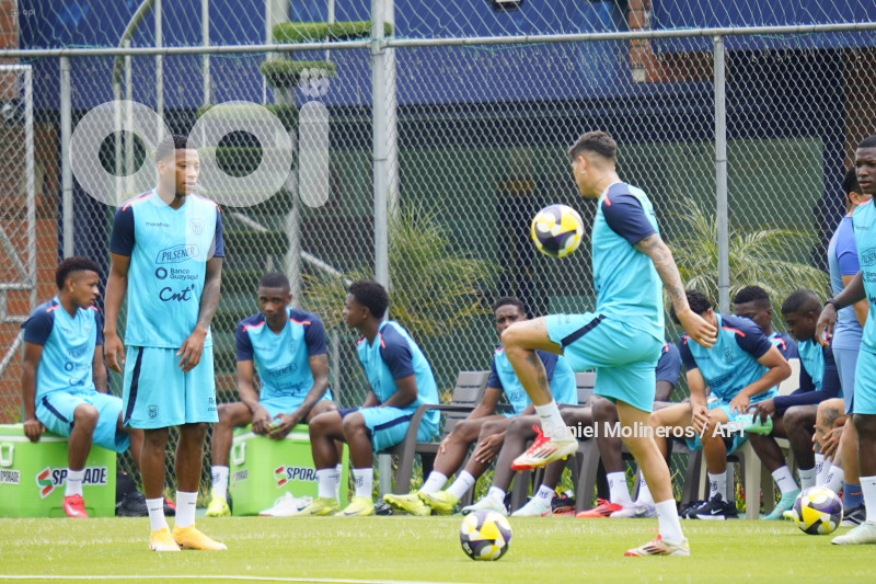 ENTRENAMIENTO SELECCION
