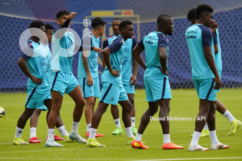 ENTRENAMIENTO SELECCION