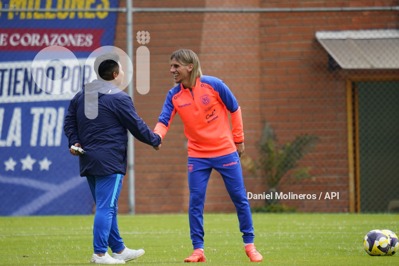 ENTRENAMIENTO SELECCION