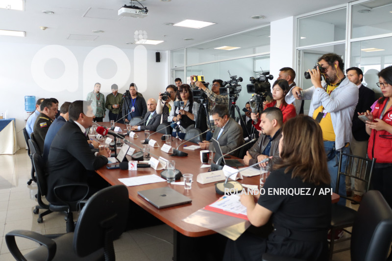 DIRECTOR SRI EN COMISION DE SEGURIDAD