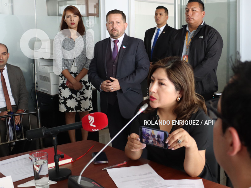 DIRECTOR SRI EN COMISION DE SEGURIDAD