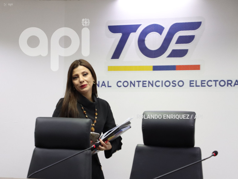 AUDIENCIA VERONICA ABAD