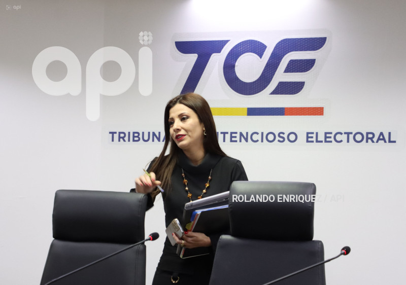 AUDIENCIA VERONICA ABAD