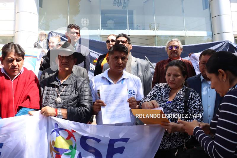 ORGANIZACIONES SOCIALES PIDEN CONSTITUYENTE