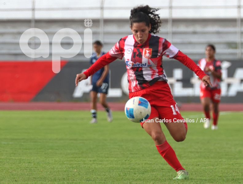 FBL-SUPERLIGA-DEPORTIVO IBARRA-LEONES DEL NORTE