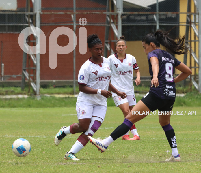 FBL SUPERLIGA FEMENINA VINO TINTO VS NANAS