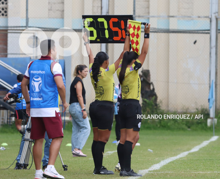 FBL SUPERLIGA FEMENINA VINO TINTO VS NANAS