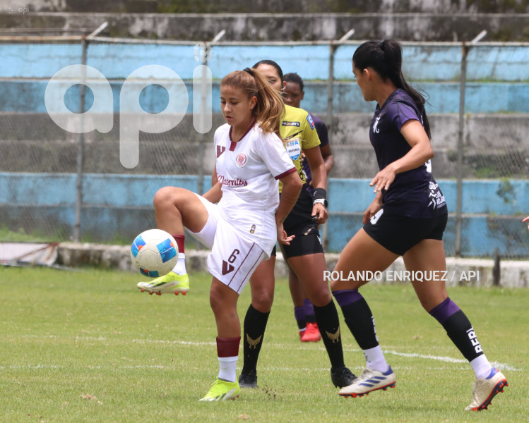 FBL SUPERLIGA FEMENINA VINO TINTO VS NANAS