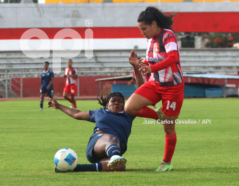 FBL-SUPERLIGA-DEPORTIVO IBARRA-LEONES DEL NORTE