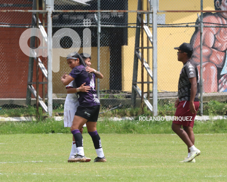 FBL SUPERLIGA FEMENINA VINO TINTO VS NANAS