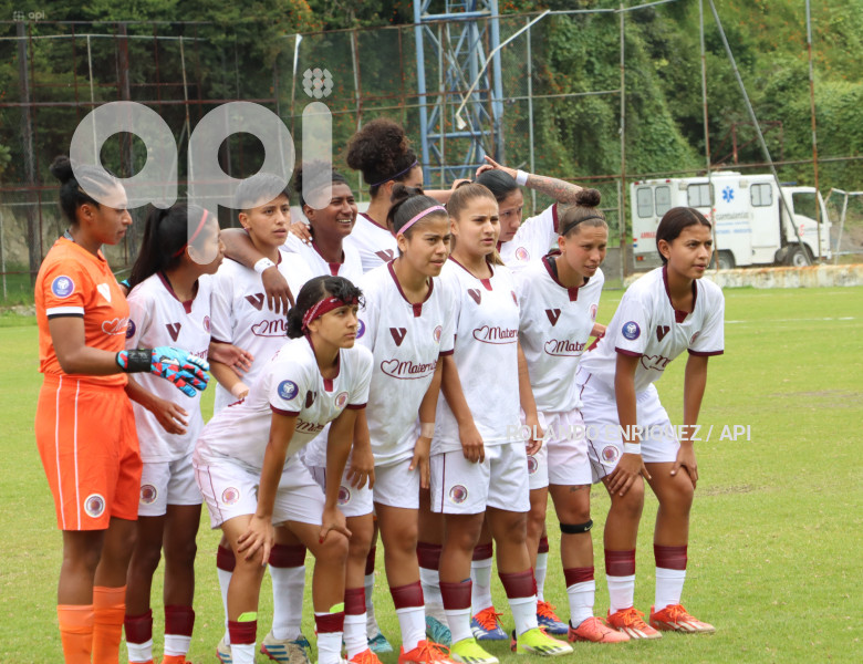 FBL SUPERLIGA FEMENINA VINO TINTO VS NANAS