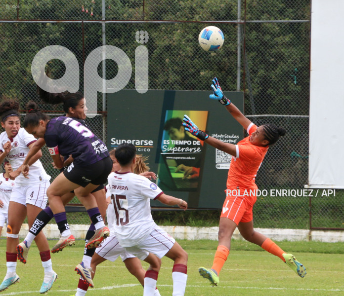 FBL SUPERLIGA FEMENINA VINO TINTO VS NANAS