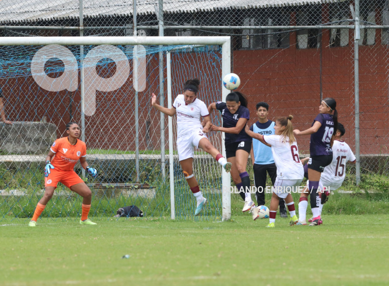 FBL SUPERLIGA FEMENINA VINO TINTO VS NANAS