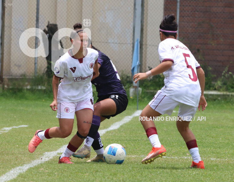 FBL SUPERLIGA FEMENINA VINO TINTO VS NANAS
