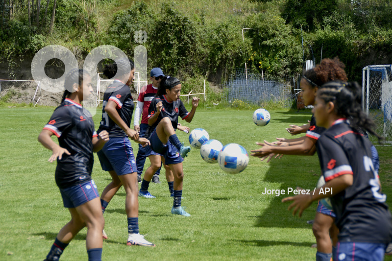 FBL SUPERLIGA FEMENINA MACARA VS NACIONAL