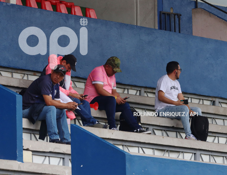 FBL SUPERLIGA FEMENINA VINO TINTO VS NANAS