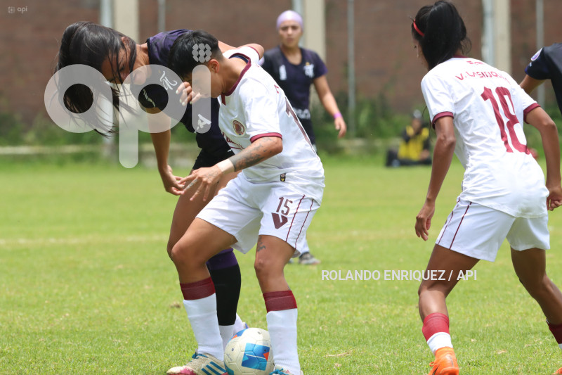 FBL SUPERLIGA FEMENINA VINO TINTO VS NANAS