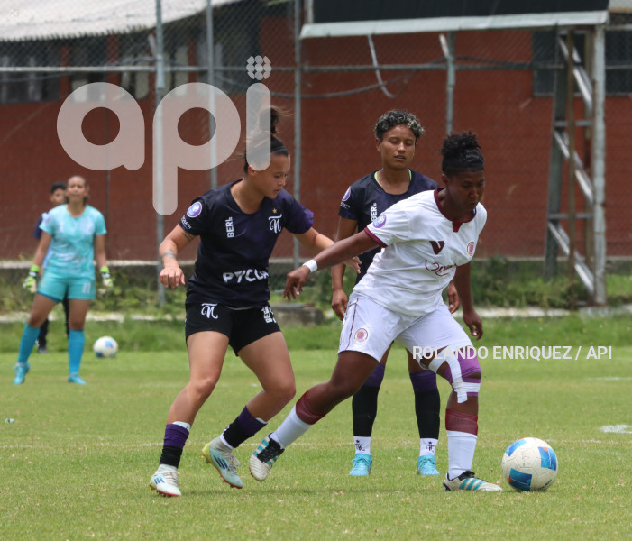 FBL SUPERLIGA FEMENINA VINO TINTO VS NANAS