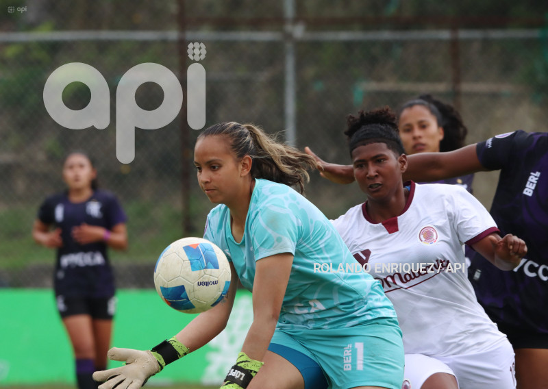 FBL SUPERLIGA FEMENINA VINO TINTO VS NANAS