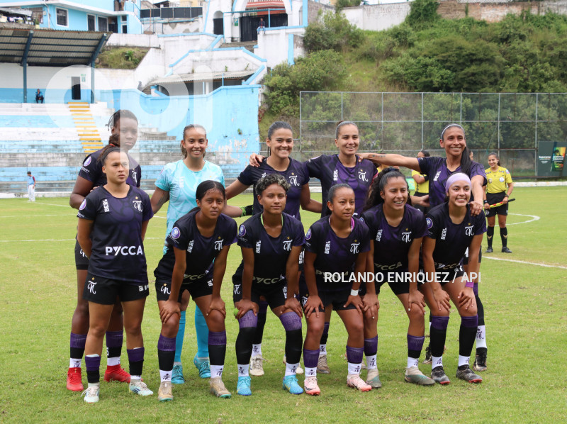 FBL SUPERLIGA FEMENINA VINO TINTO VS NANAS